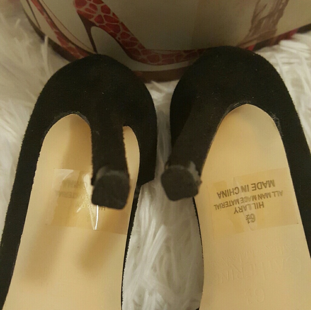 Shoes - Picture 5 of 5